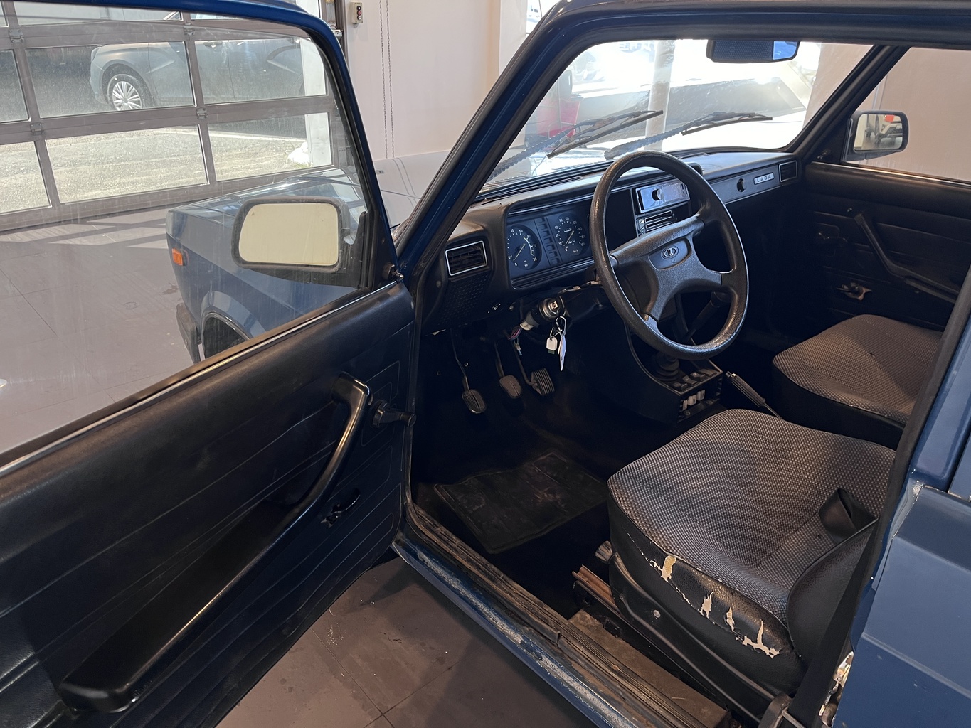LADA 2107