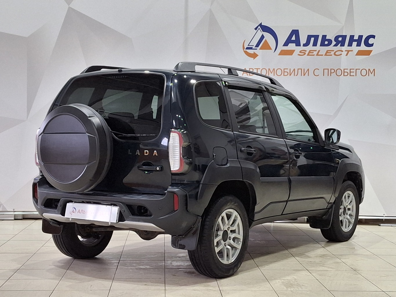 LADA NIVA TRAVEL