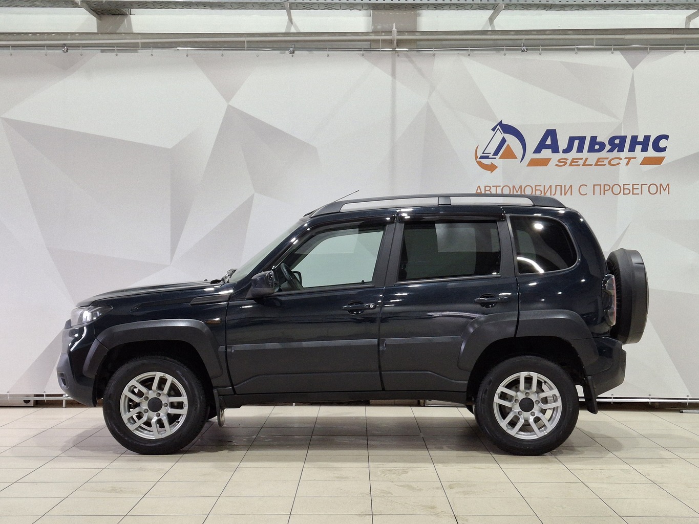 LADA NIVA TRAVEL