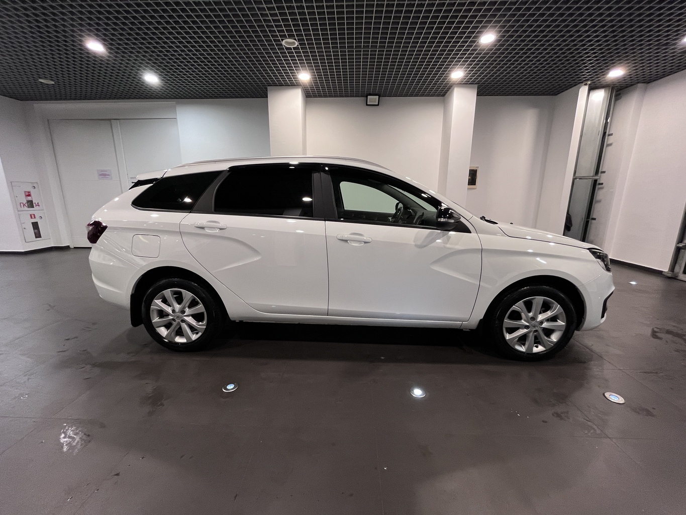 LADA VESTA