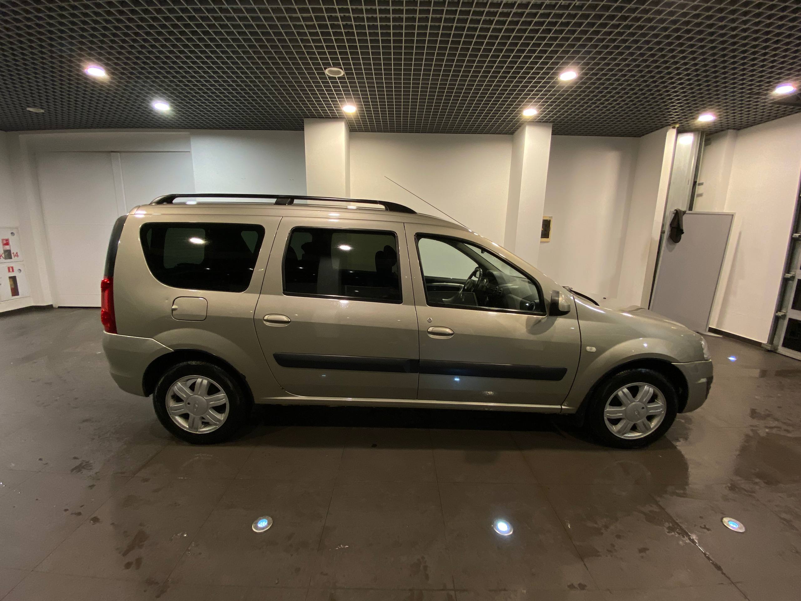 LADA LARGUS