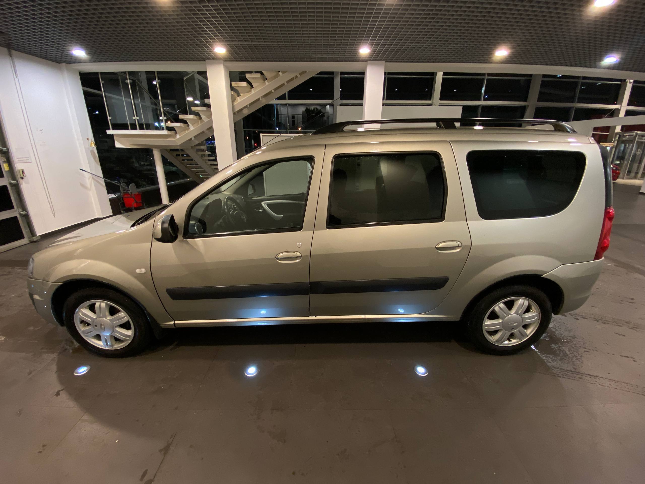 LADA LARGUS
