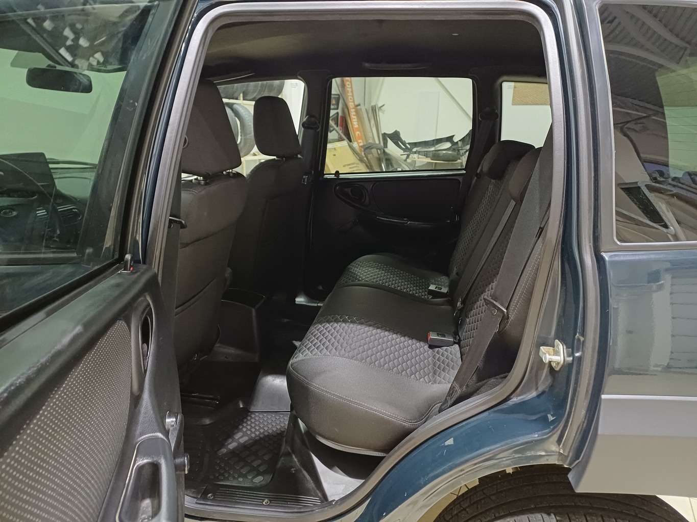 LADA NIVA TRAVEL