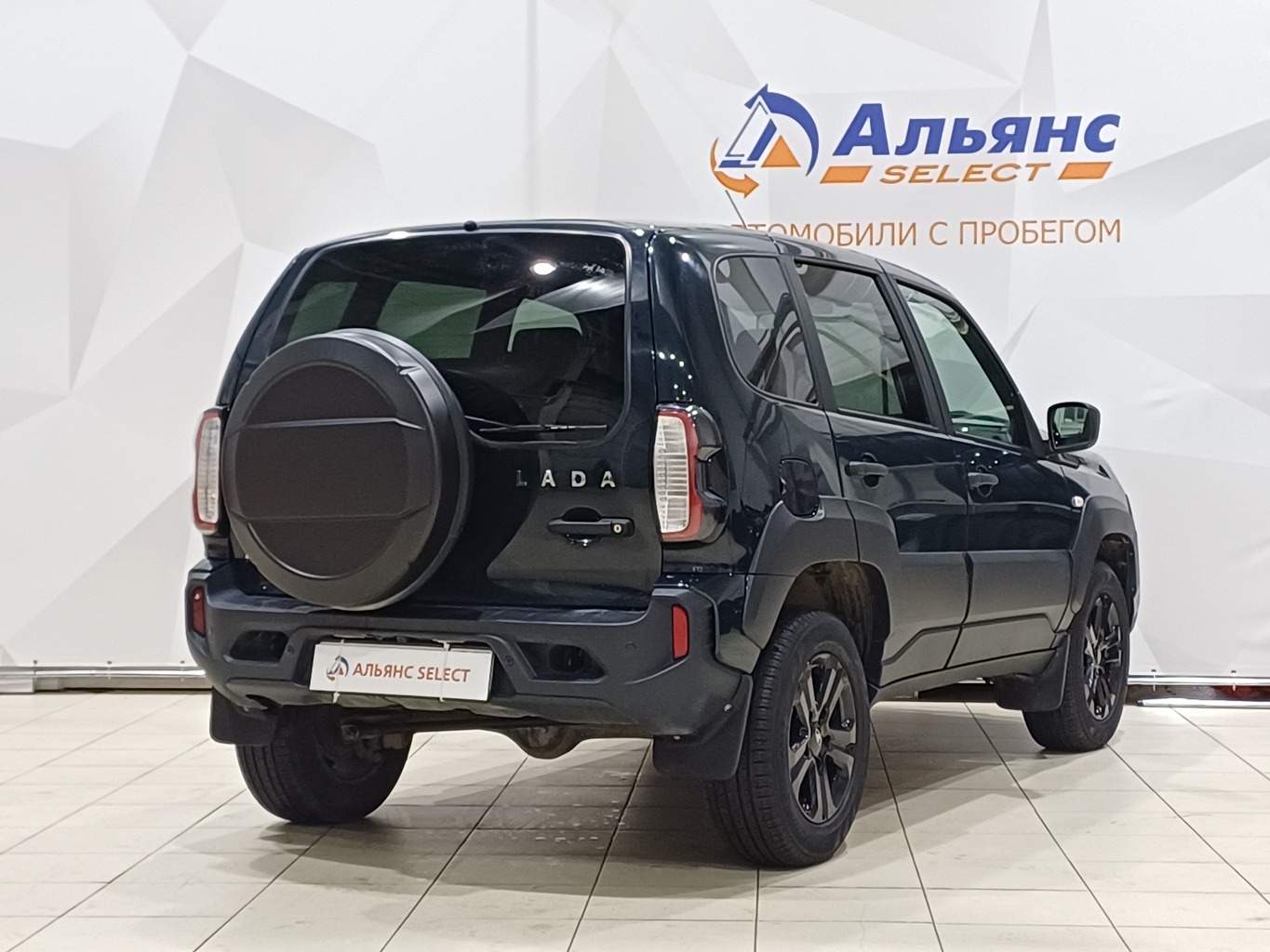 LADA NIVA TRAVEL