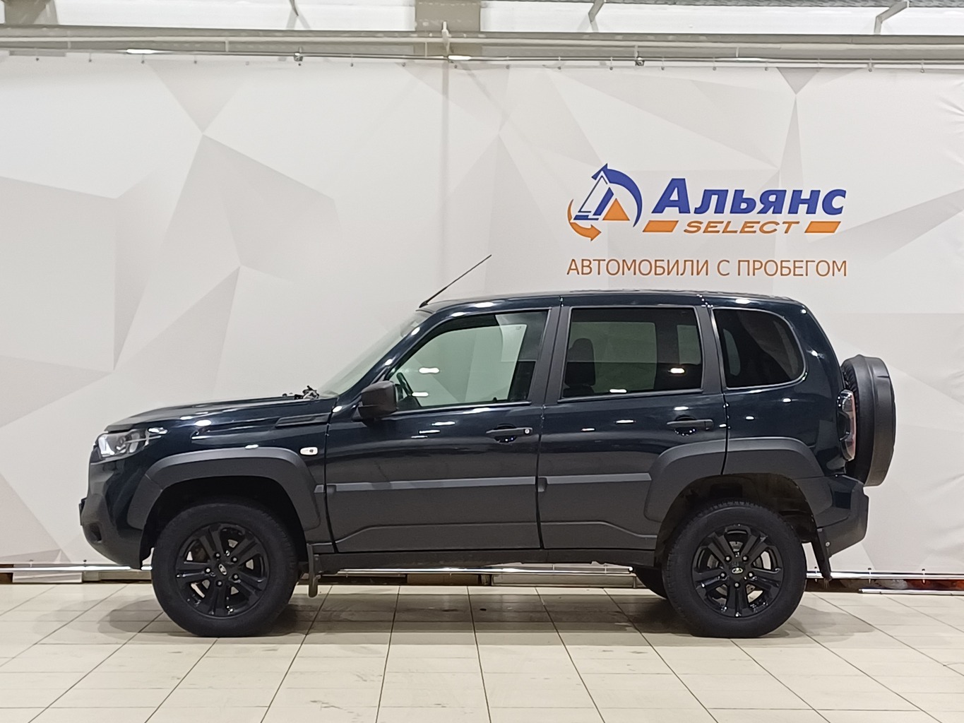 LADA NIVA TRAVEL