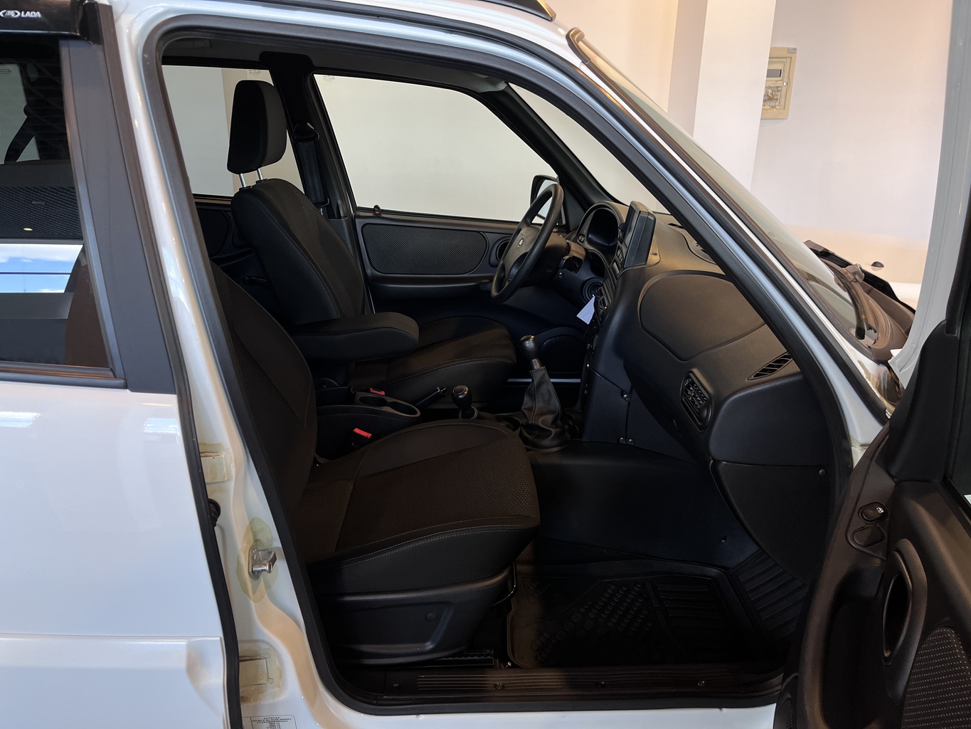 LADA NIVA TRAVEL