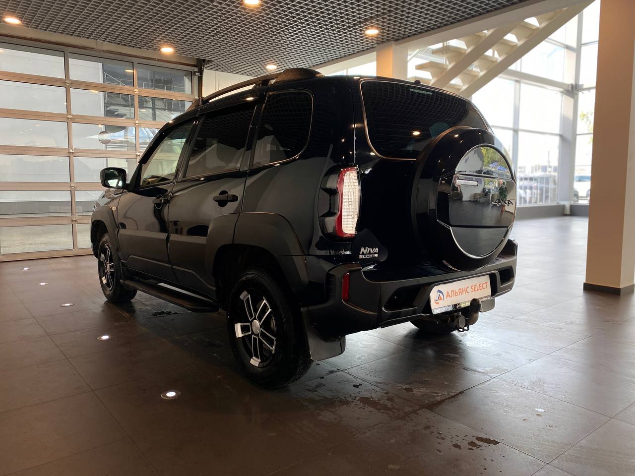 LADA NIVA TRAVEL