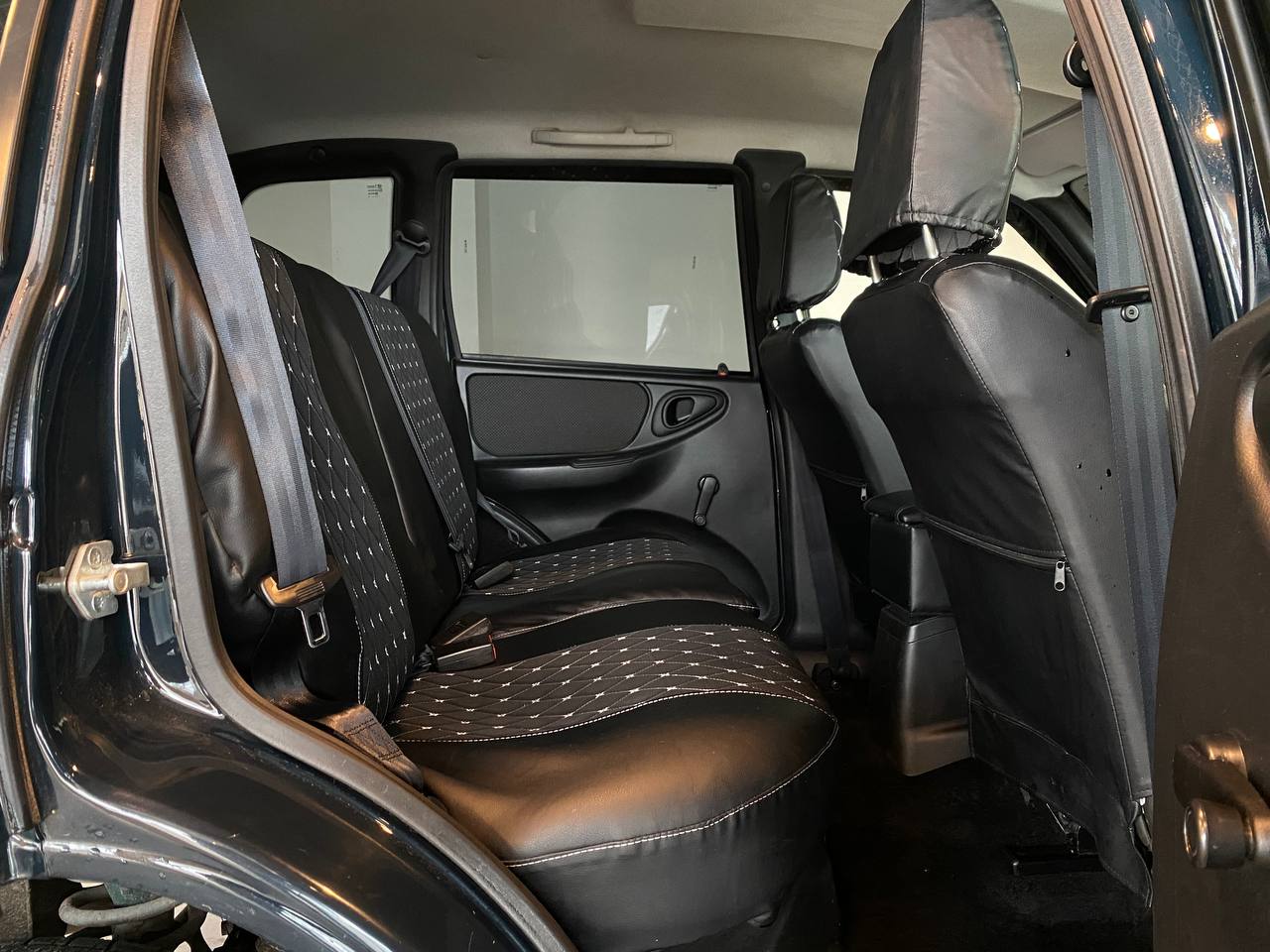 LADA NIVA TRAVEL