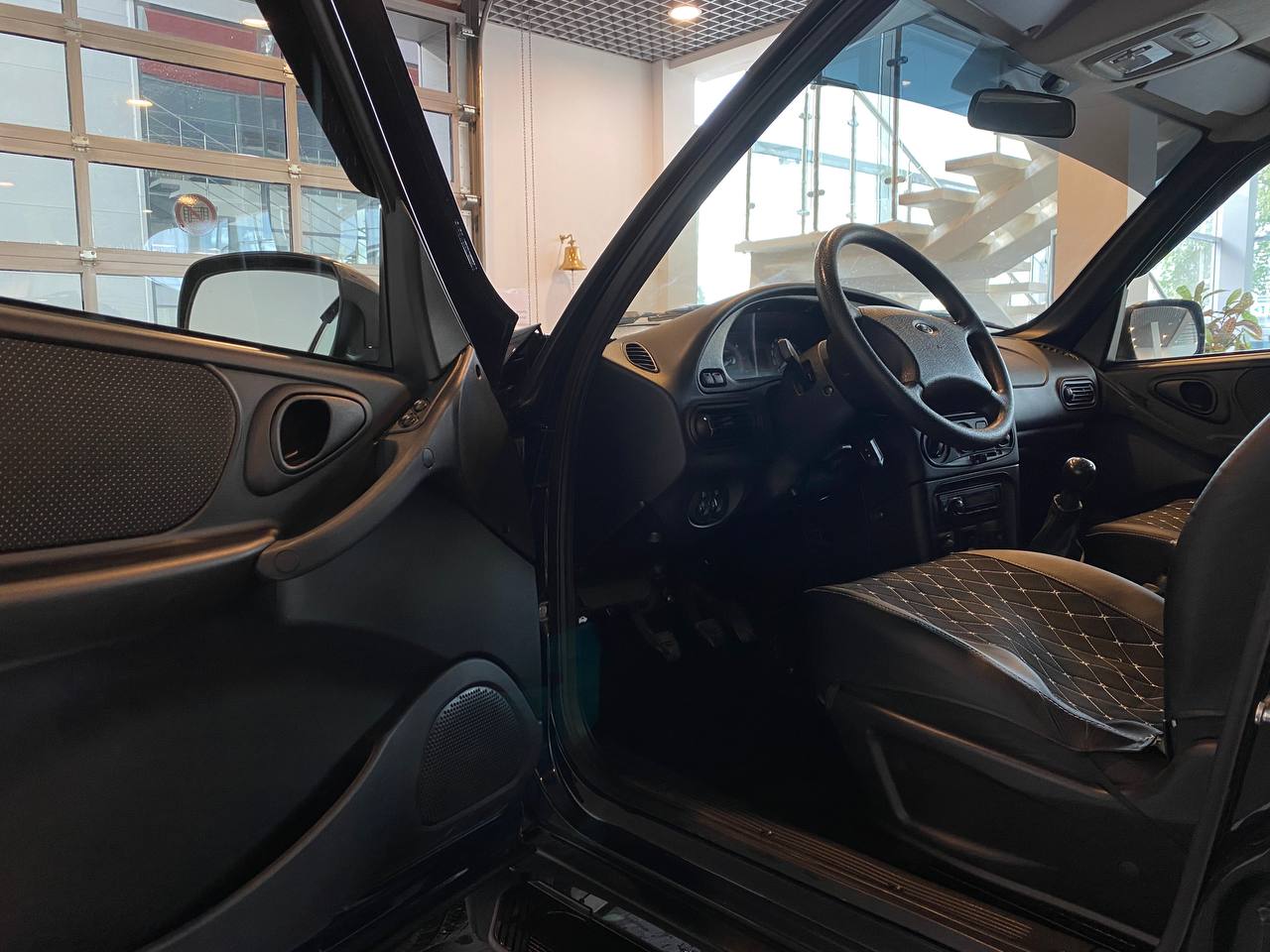 LADA NIVA TRAVEL