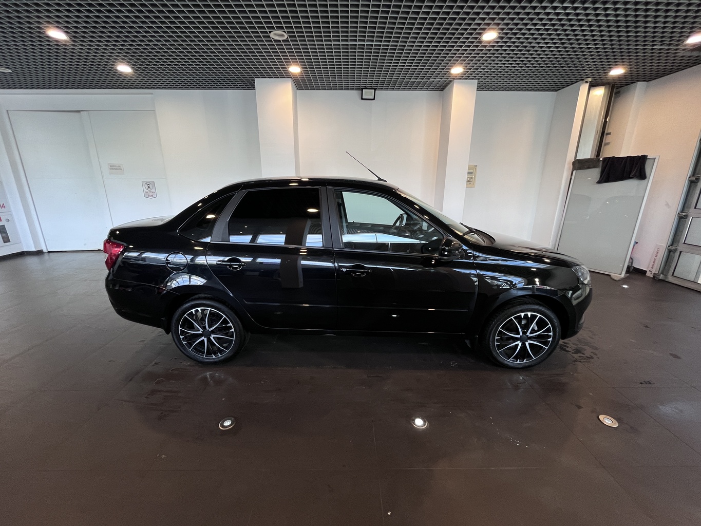 LADA GRANTA