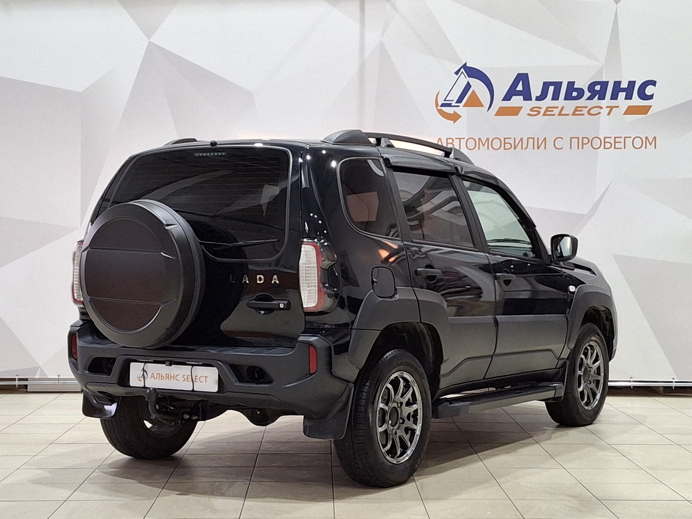 LADA NIVA TRAVEL