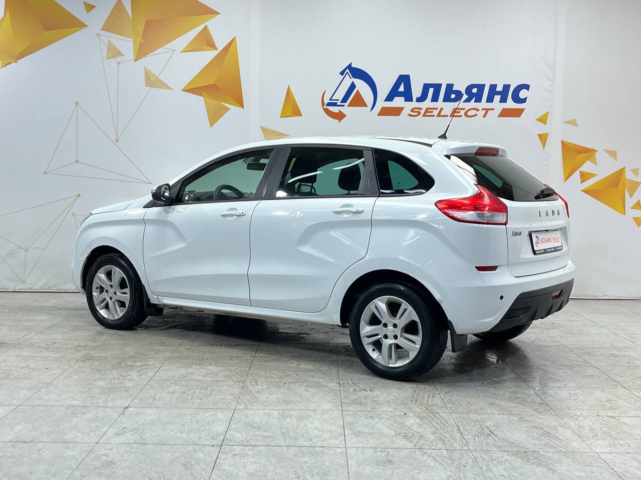 LADA XRAY