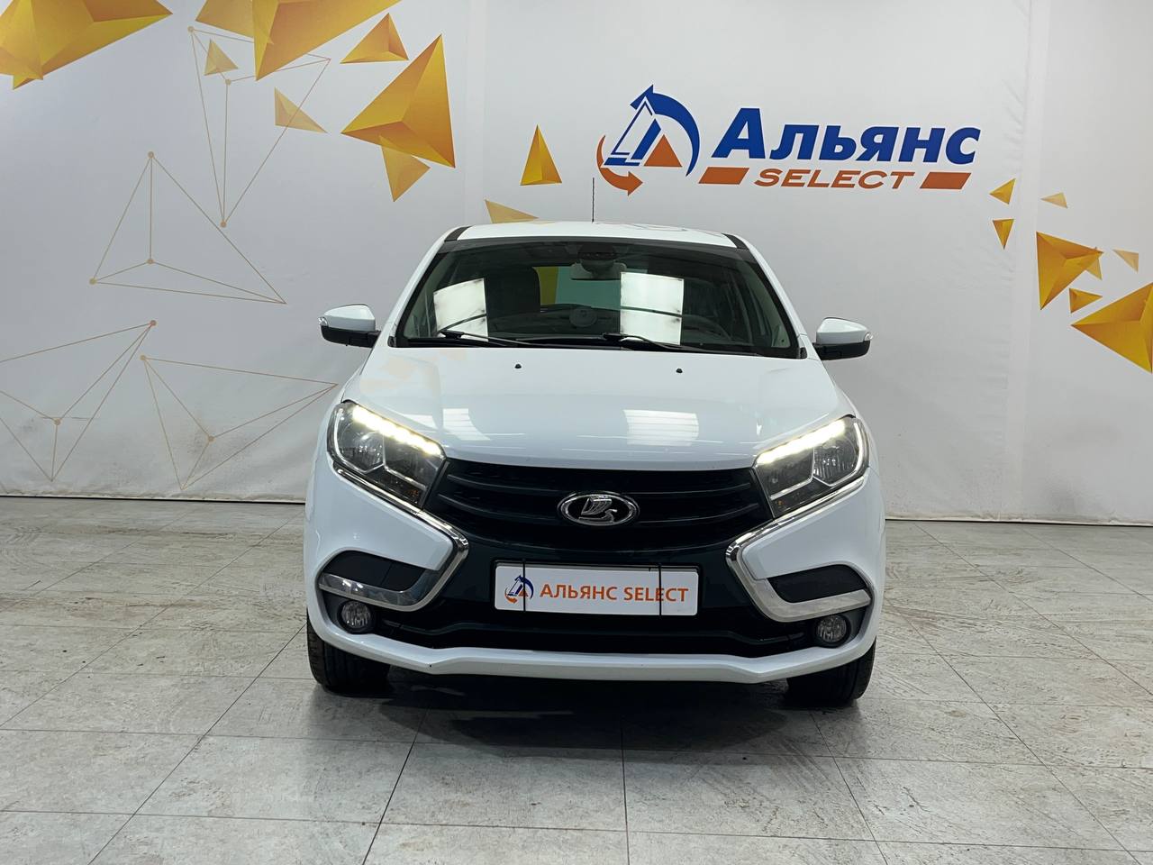 LADA XRAY