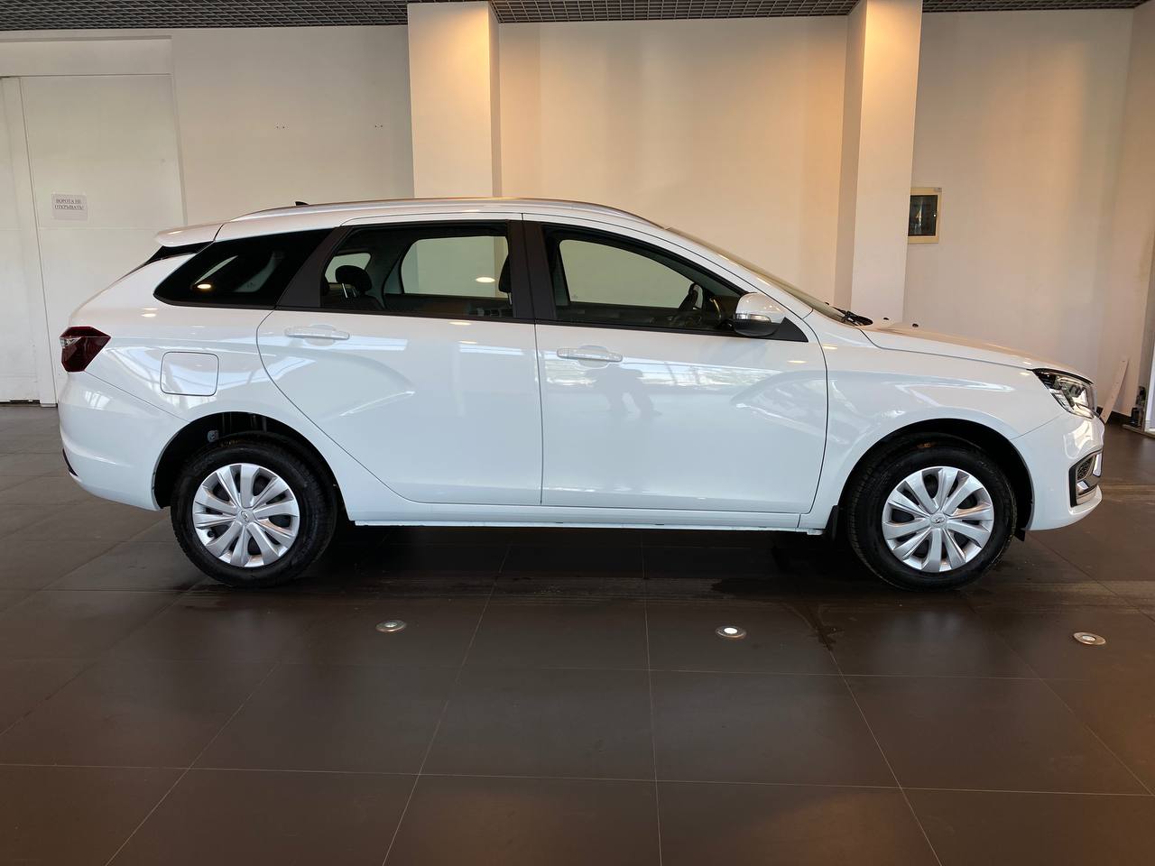 LADA VESTA