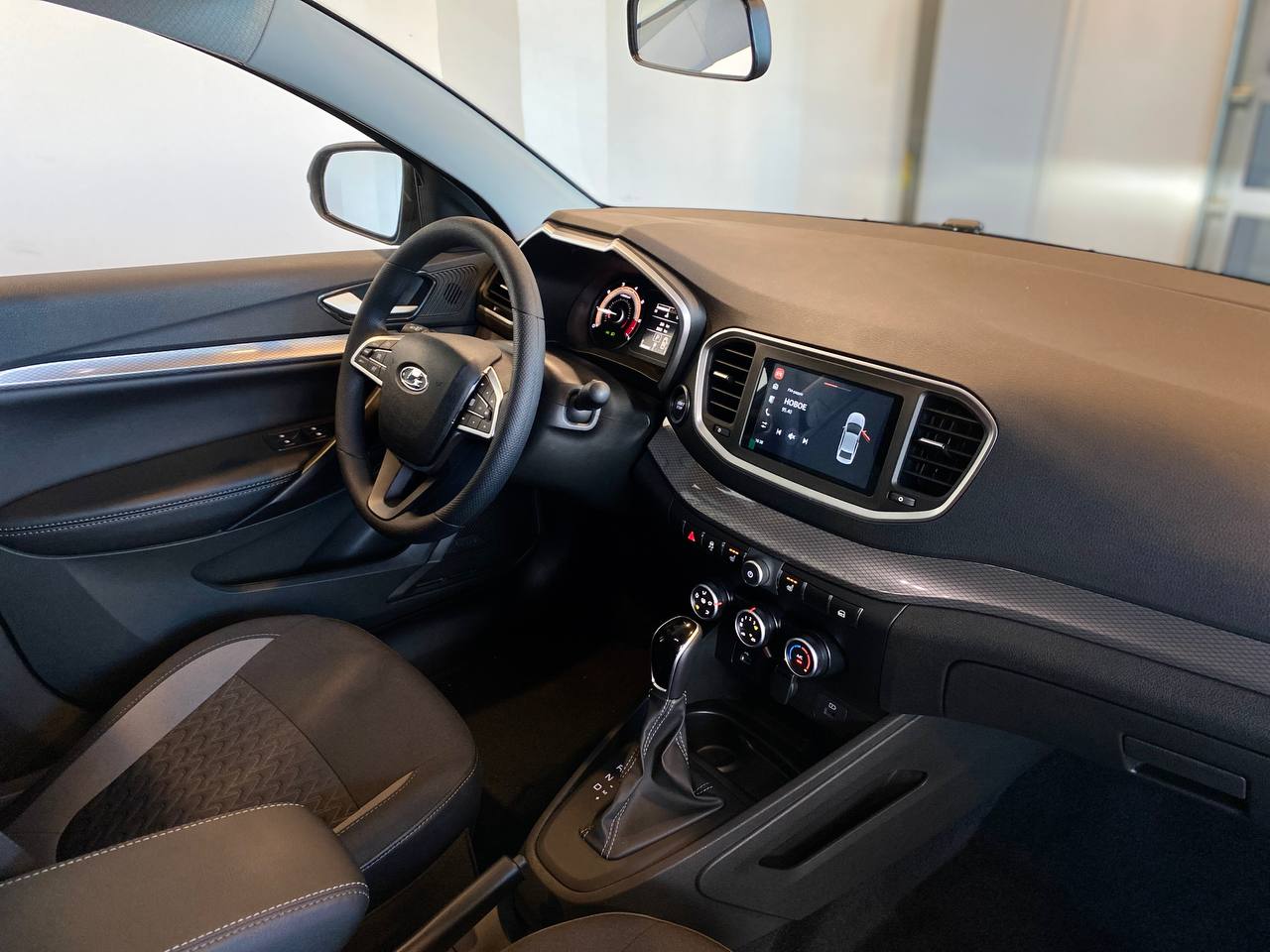 LADA VESTA
