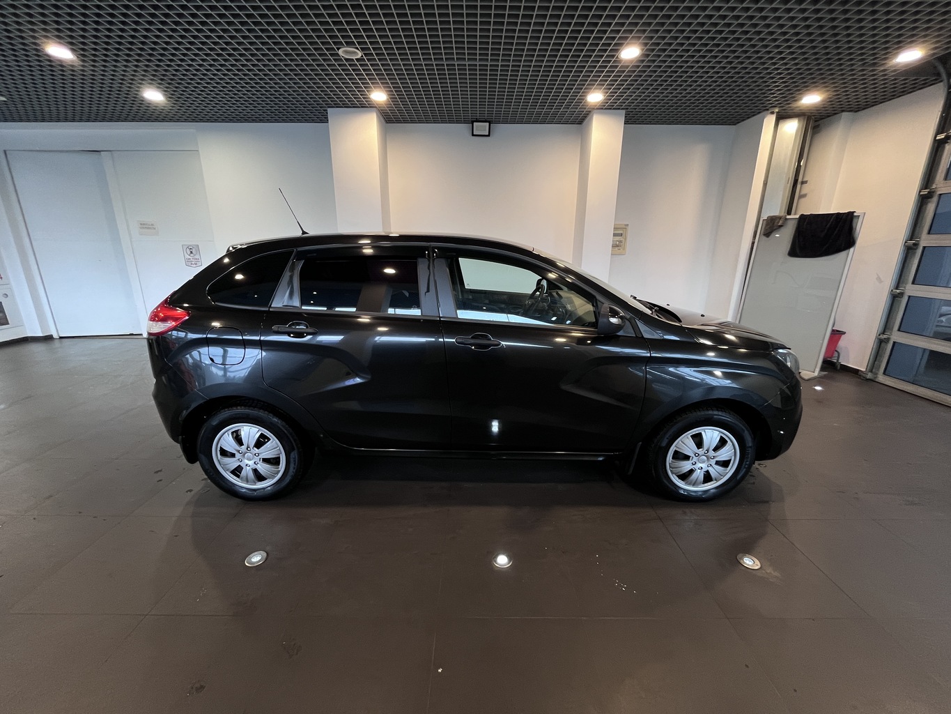 LADA XRAY