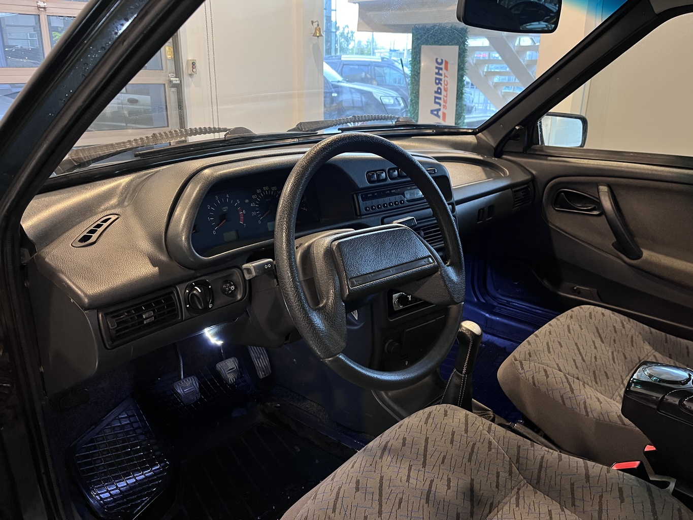 LADA 2114