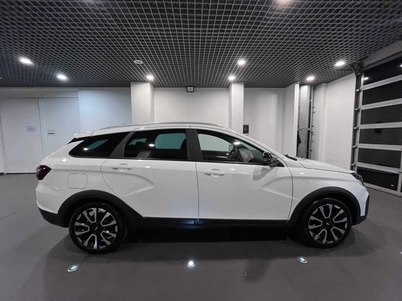 LADA VESTA