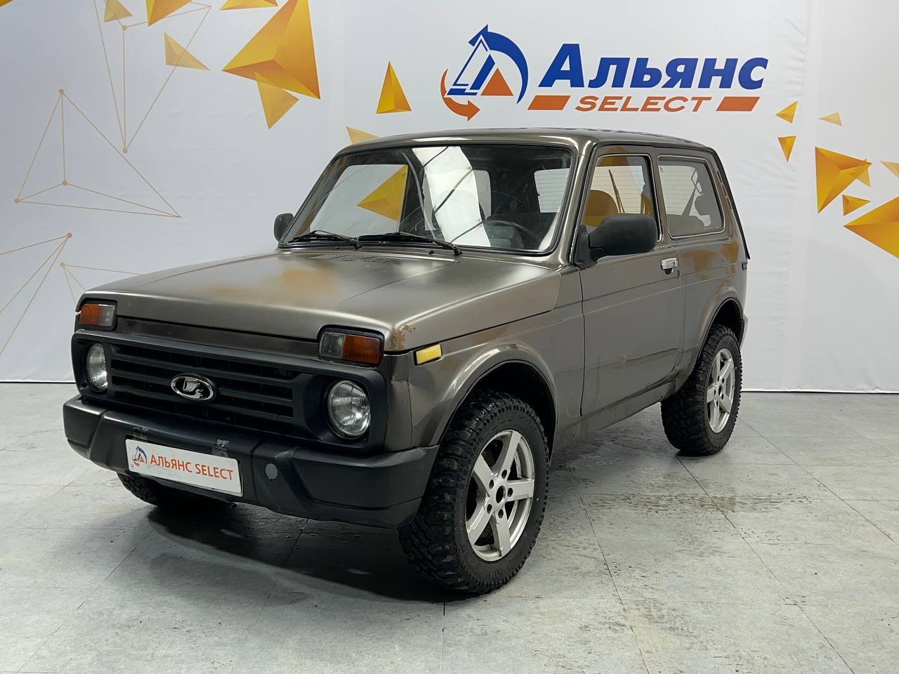 LADA 2121