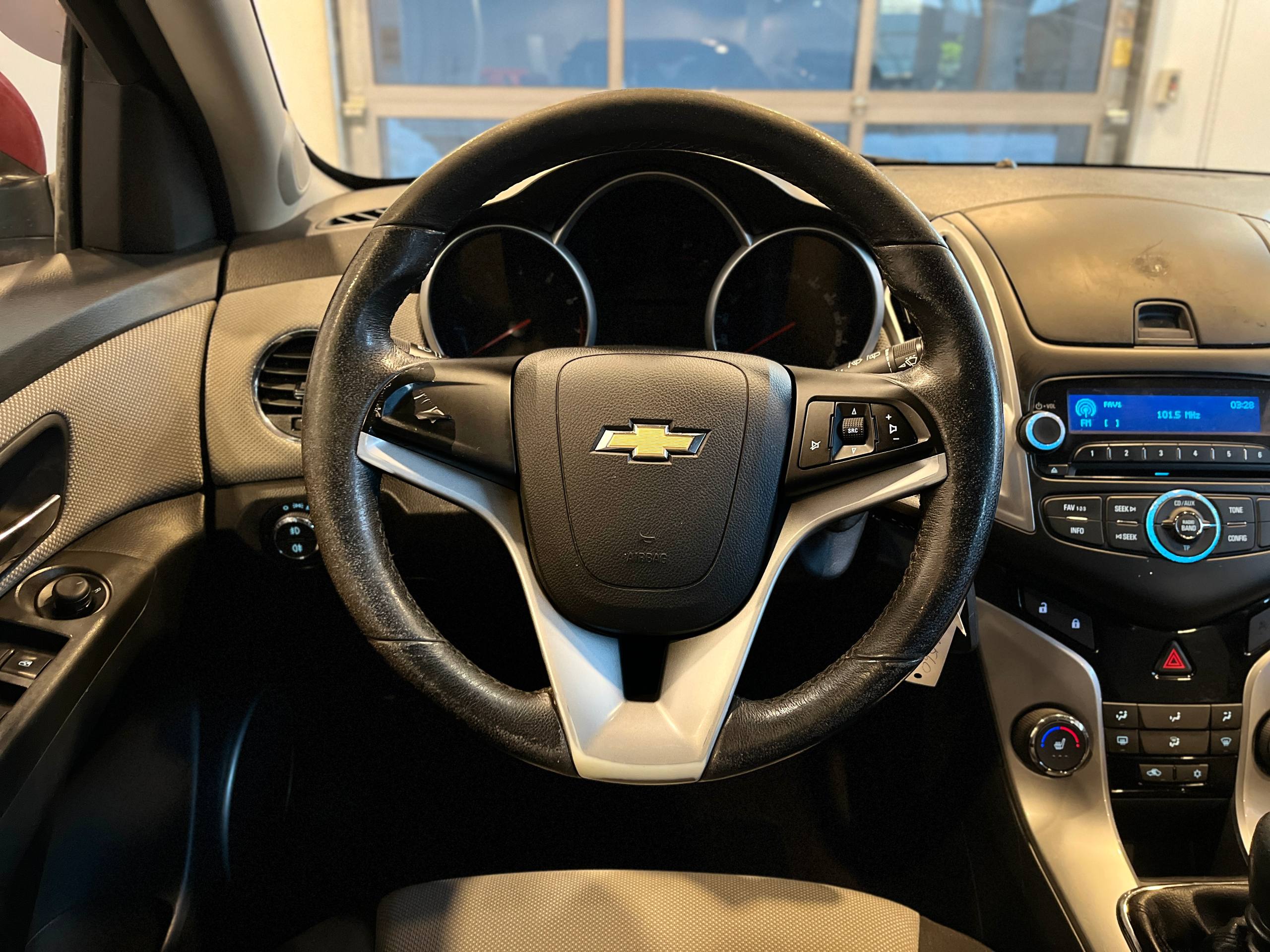 CHEVROLET CRUZE