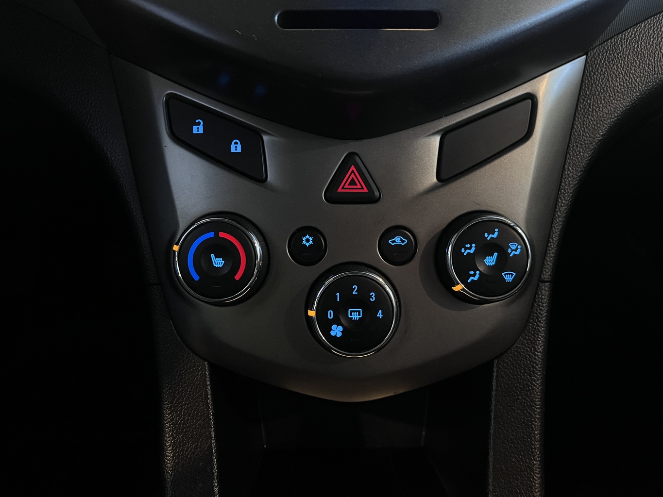 CHEVROLET AVEO