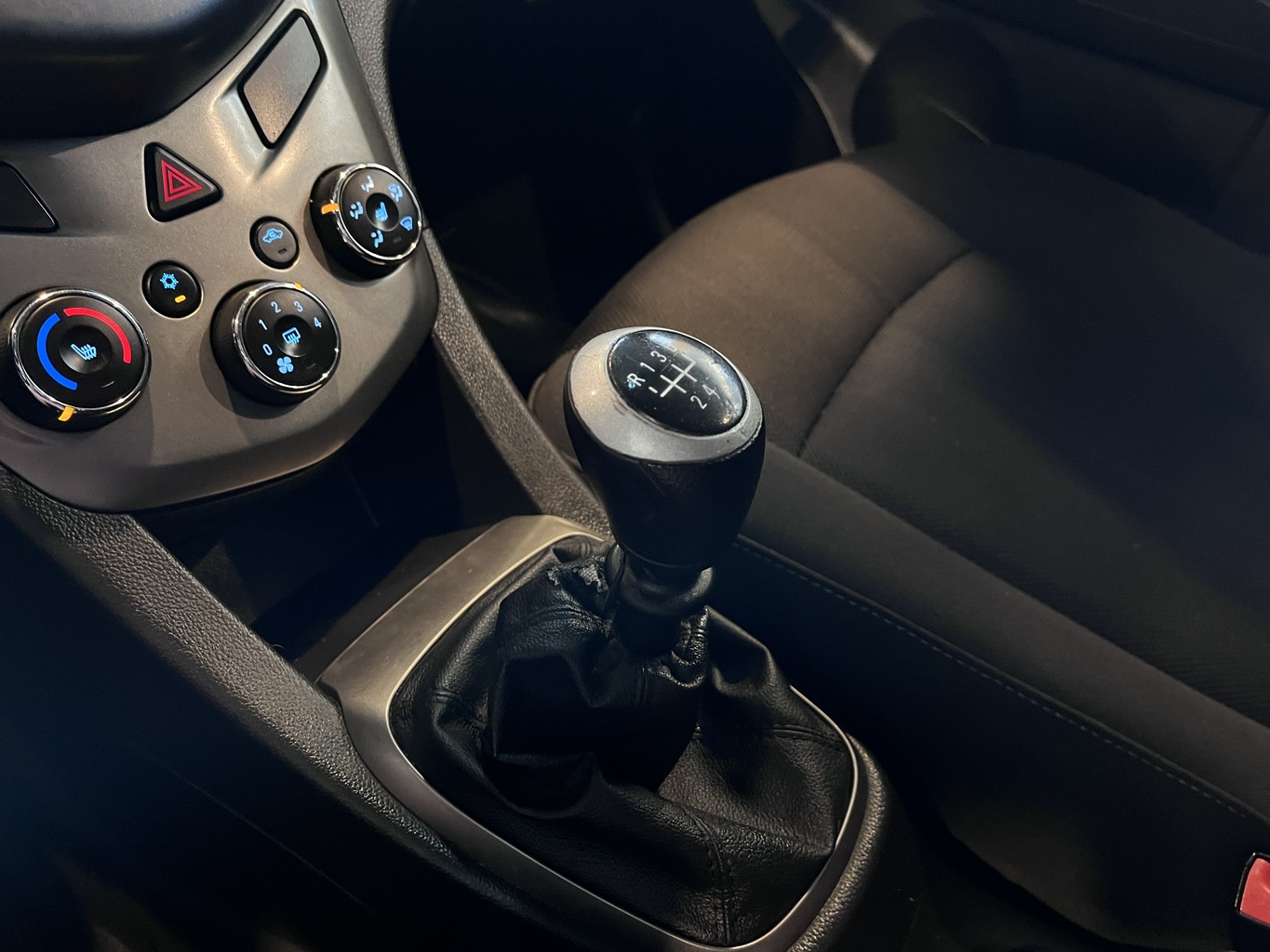 CHEVROLET AVEO