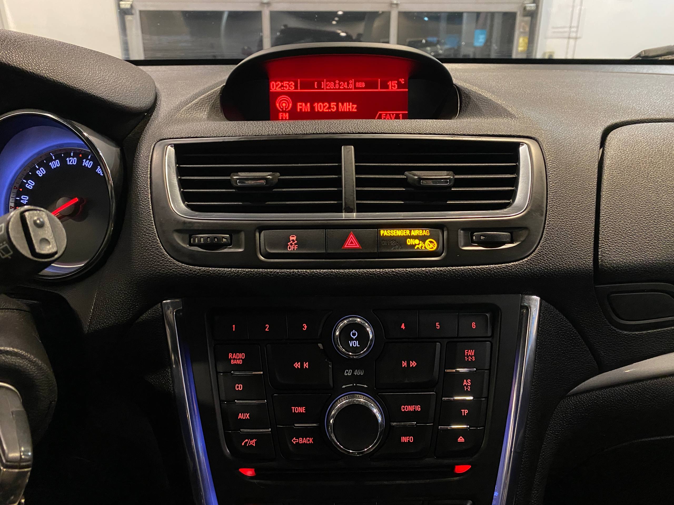 OPEL MOKKA