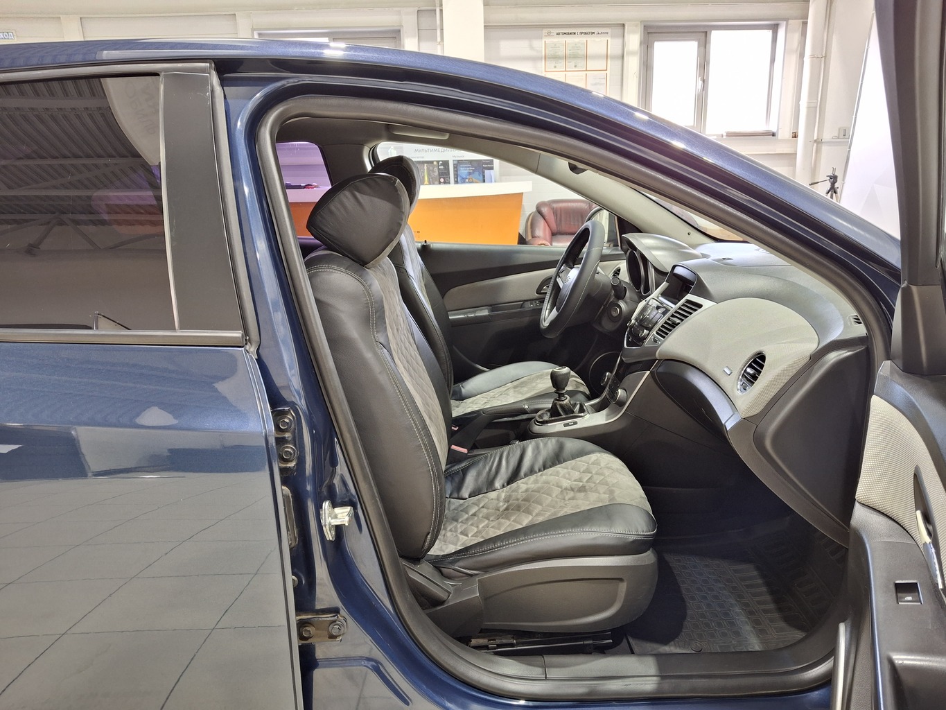 CHEVROLET CRUZE