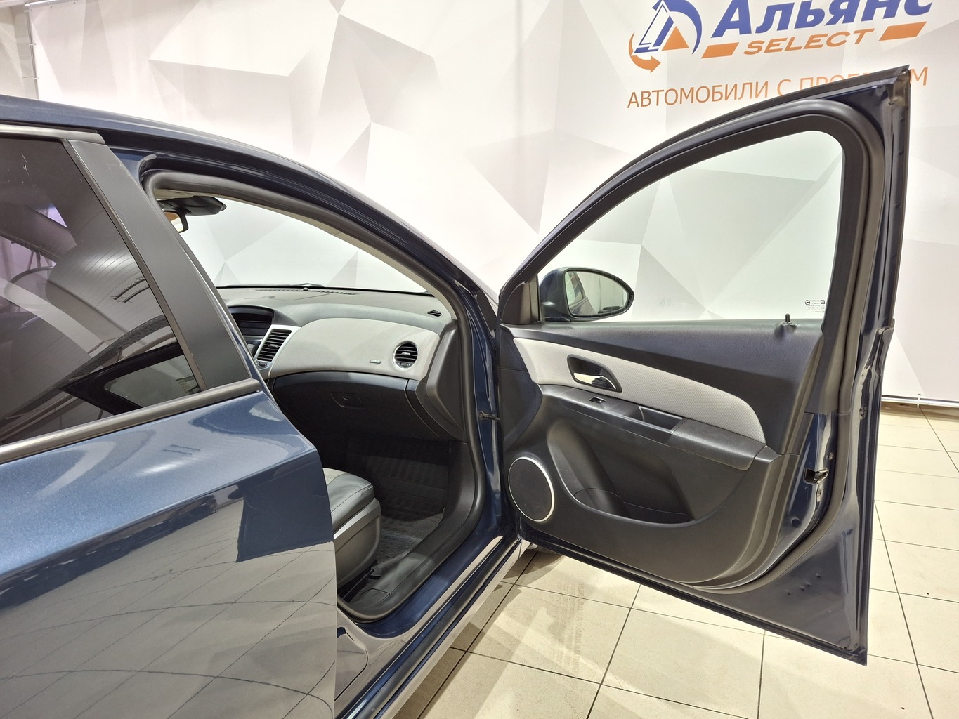 CHEVROLET CRUZE