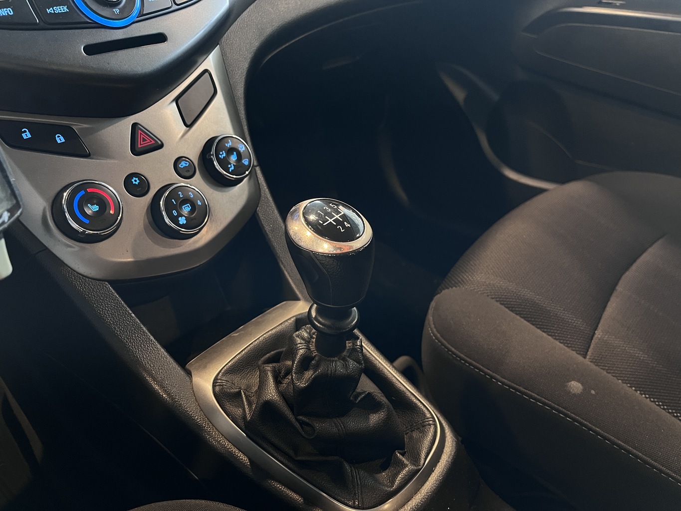 CHEVROLET AVEO