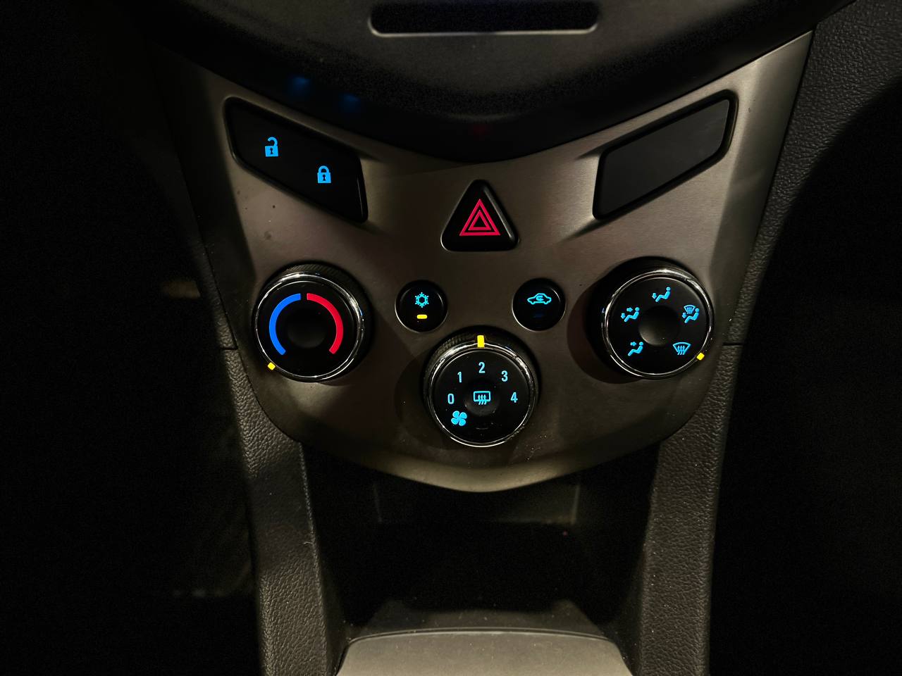 CHEVROLET AVEO