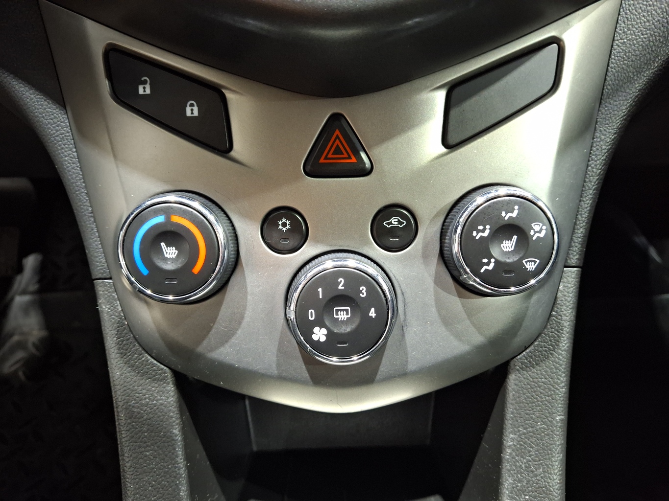 CHEVROLET AVEO