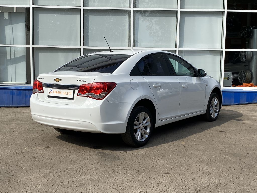 CHEVROLET CRUZE