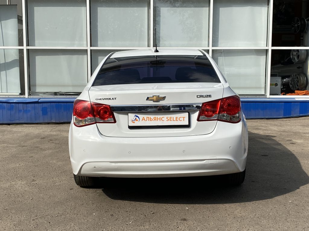 CHEVROLET CRUZE