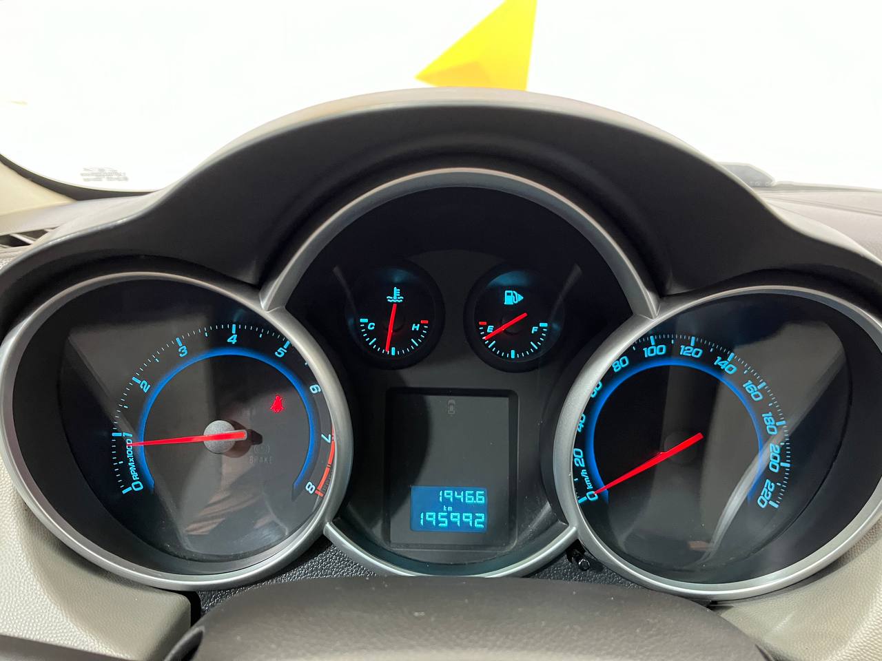 CHEVROLET CRUZE