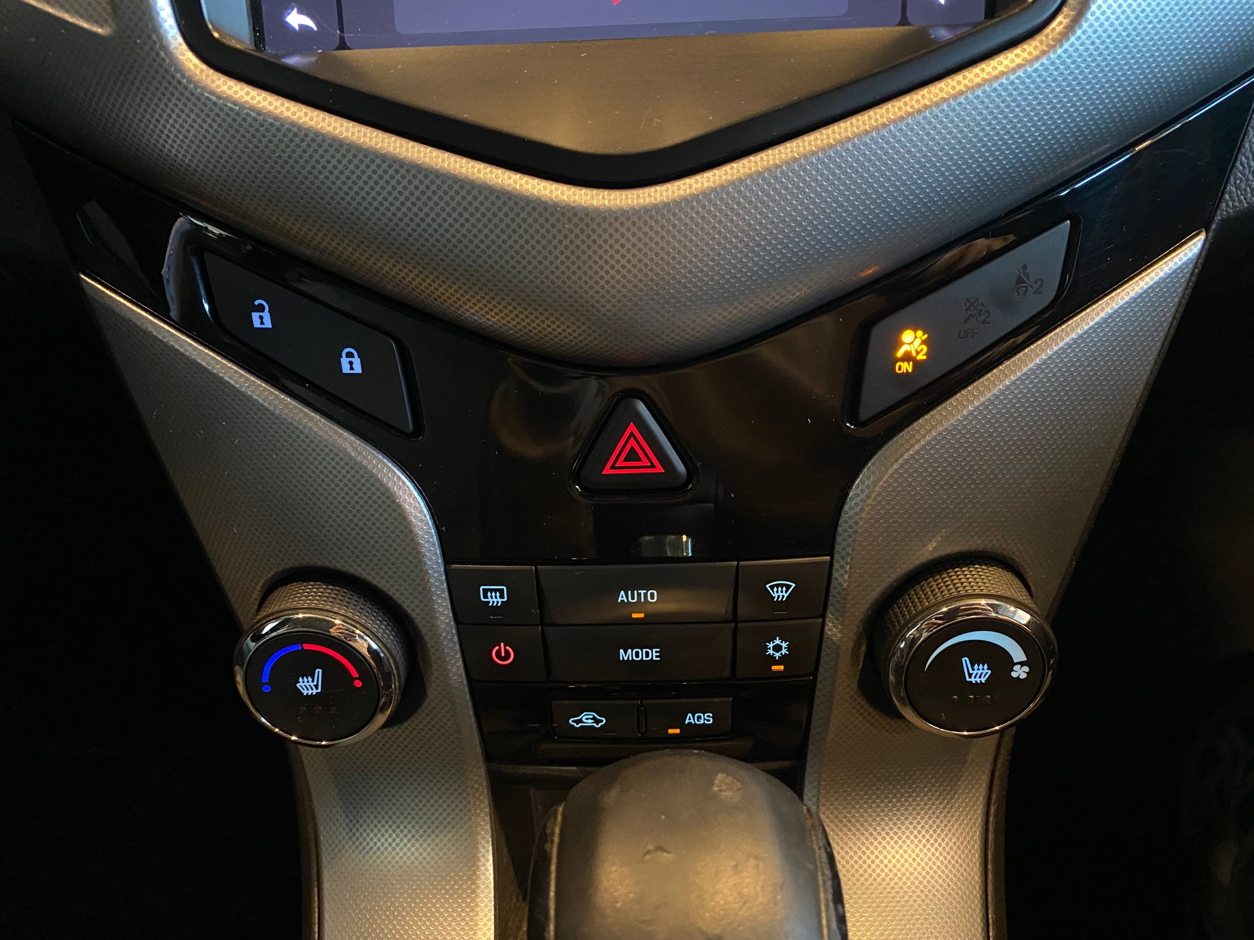 CHEVROLET CRUZE