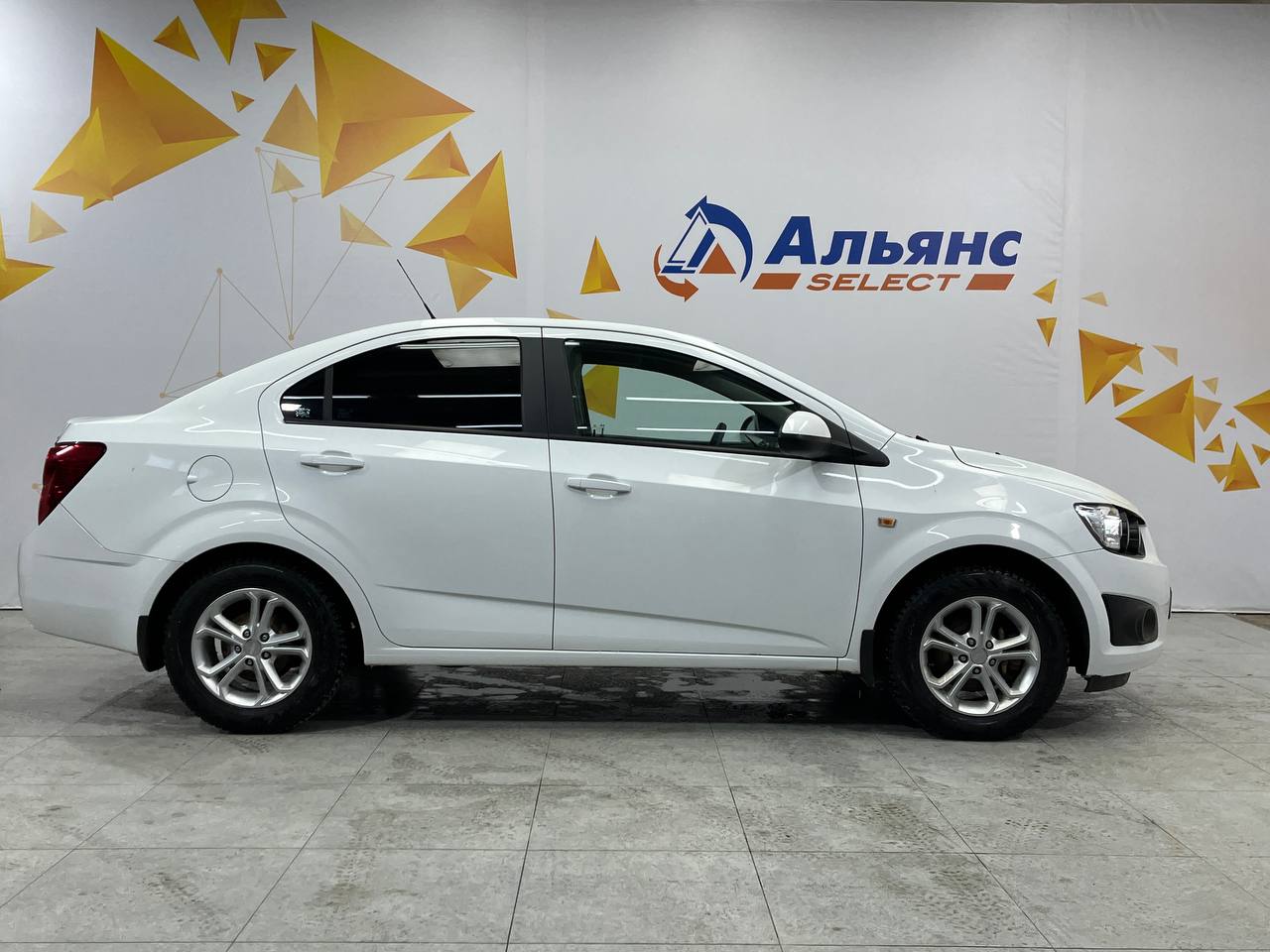 CHEVROLET AVEO