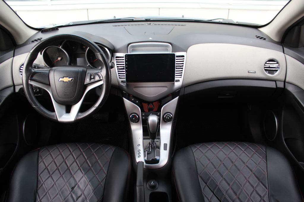 CHEVROLET CRUZE