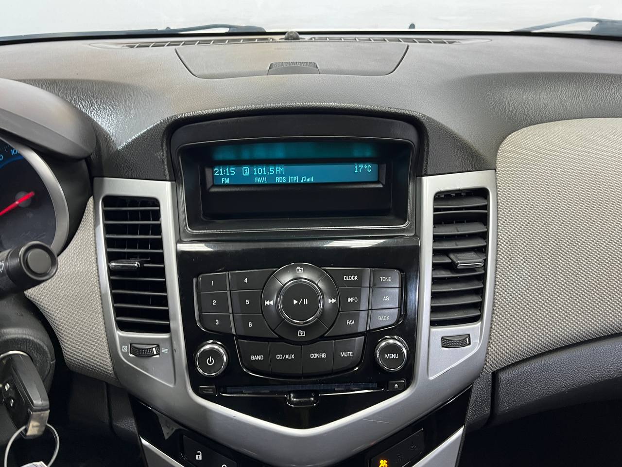 CHEVROLET CRUZE