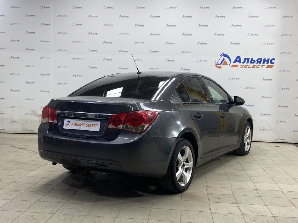 CHEVROLET CRUZE