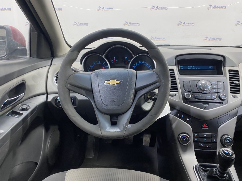 CHEVROLET CRUZE