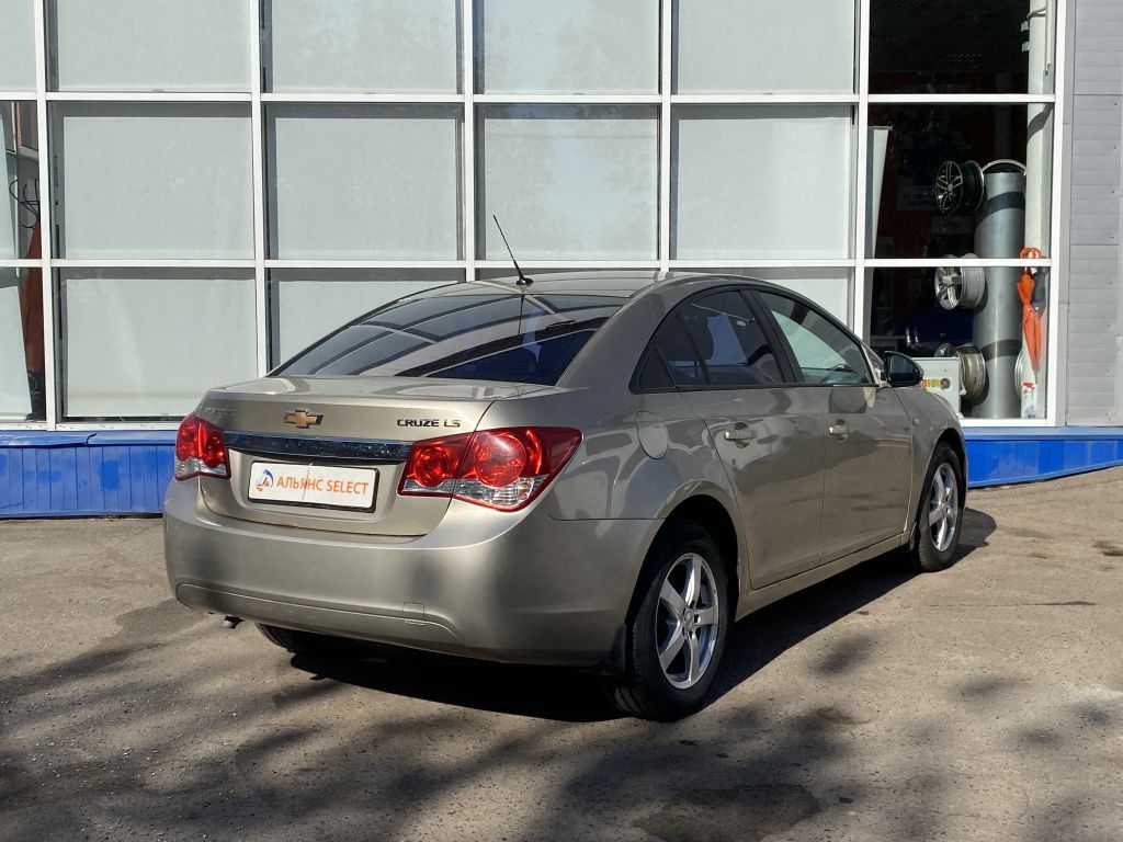 CHEVROLET CRUZE