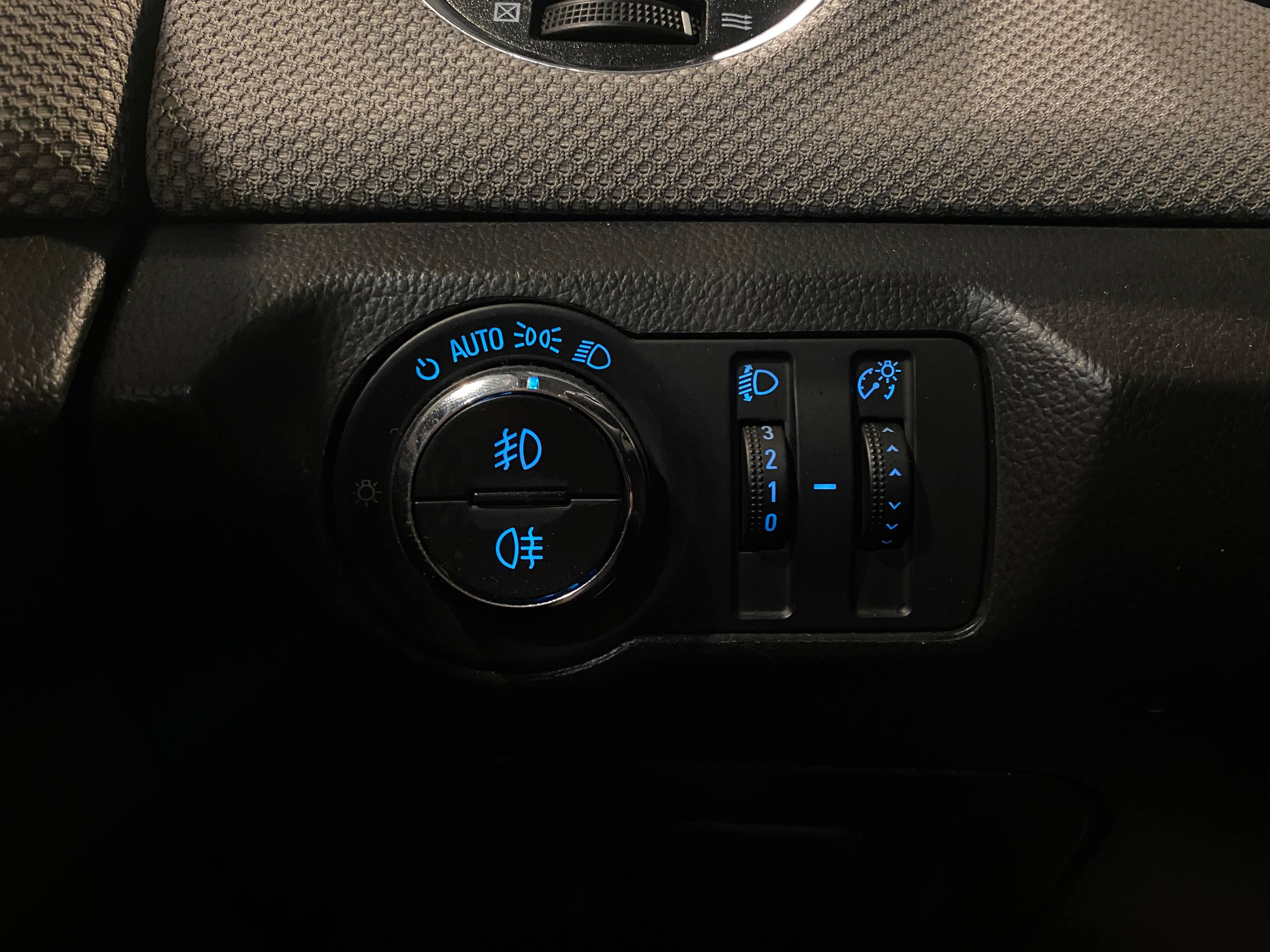 CHEVROLET CRUZE