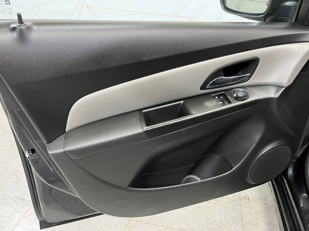 CHEVROLET CRUZE