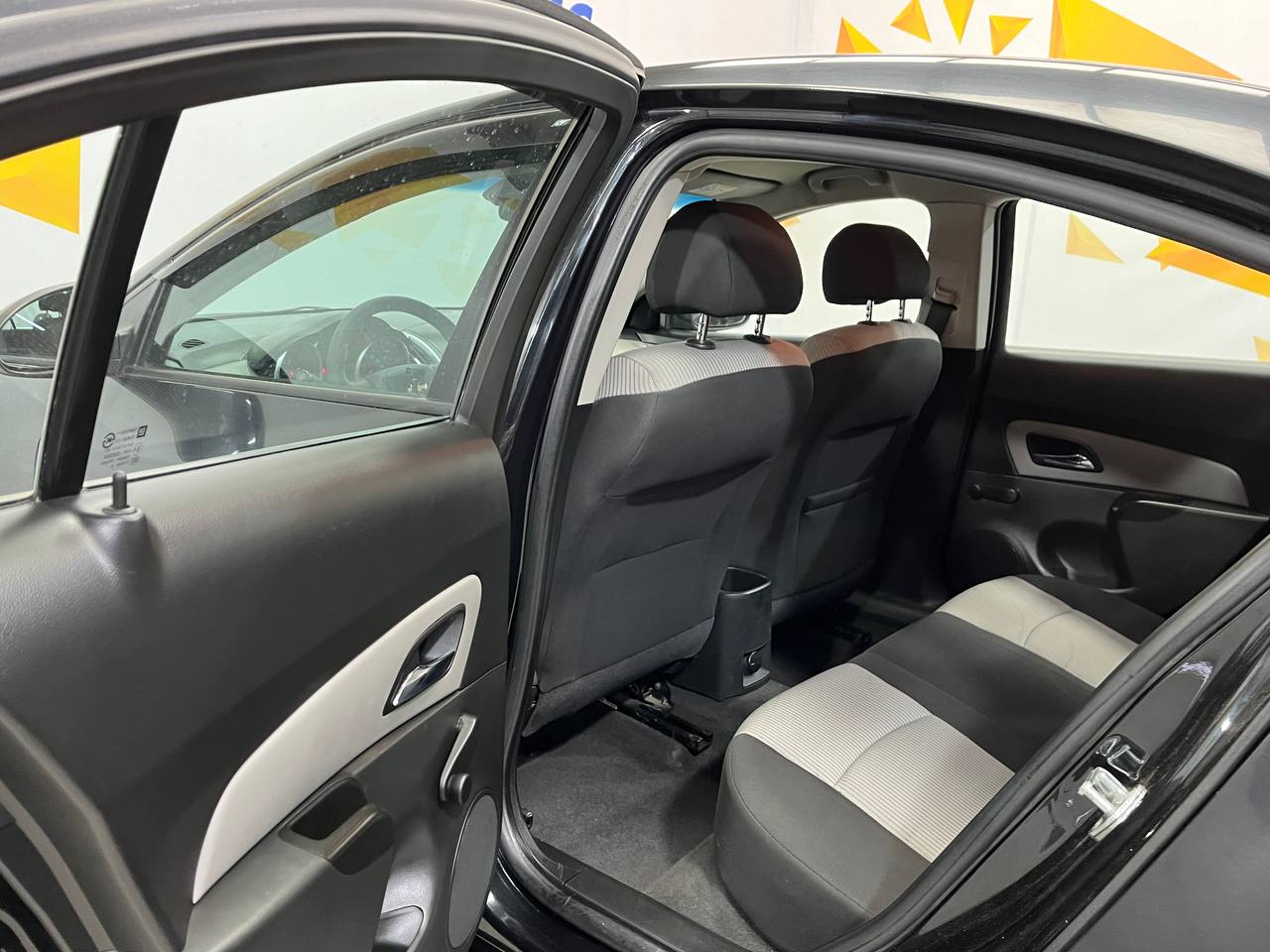 CHEVROLET CRUZE