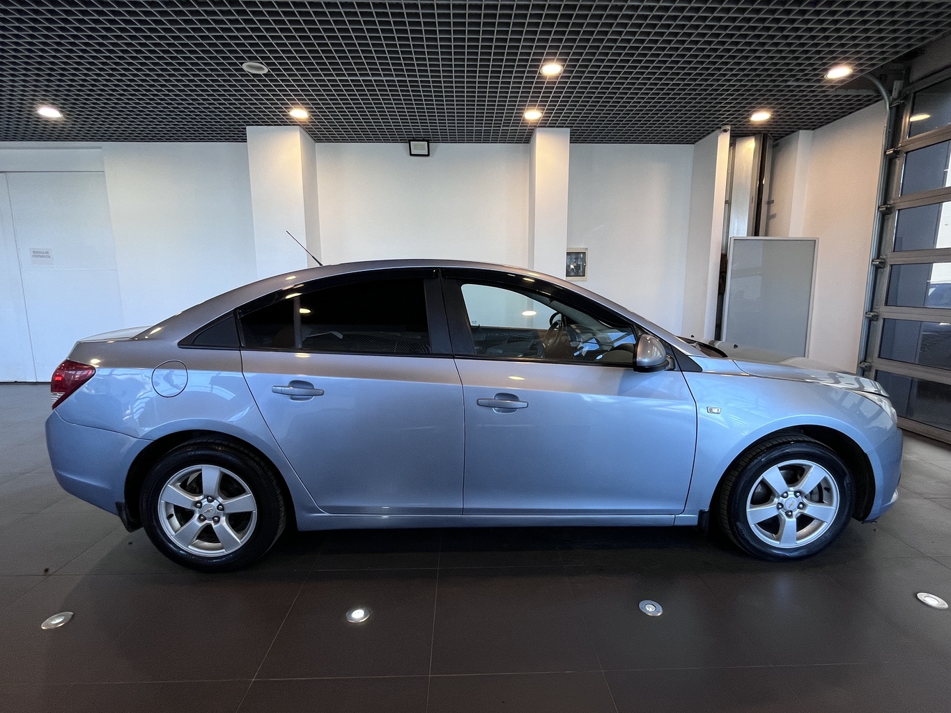 CHEVROLET CRUZE