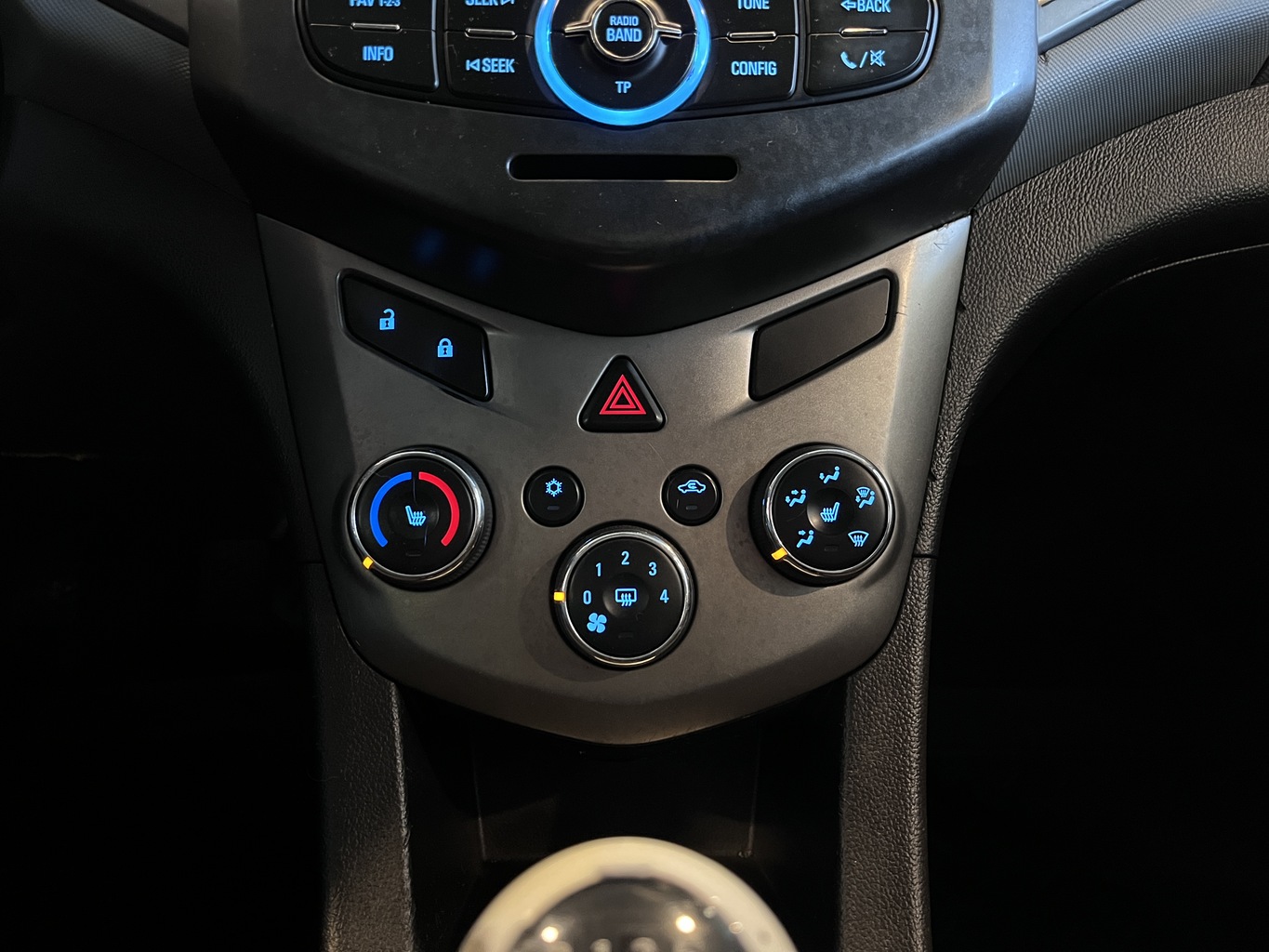 CHEVROLET AVEO