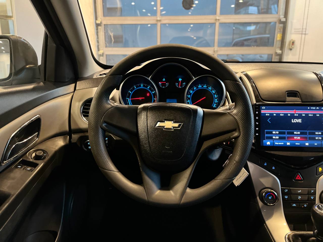 CHEVROLET CRUZE