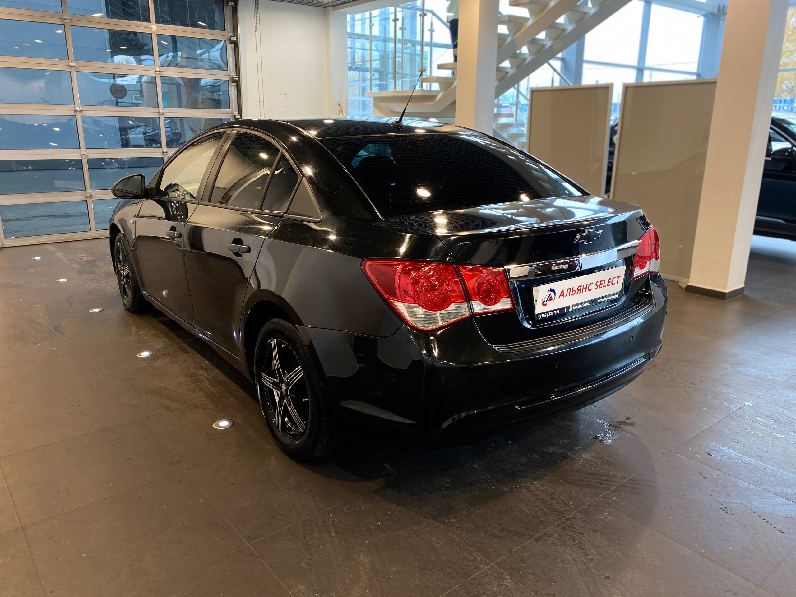 CHEVROLET CRUZE