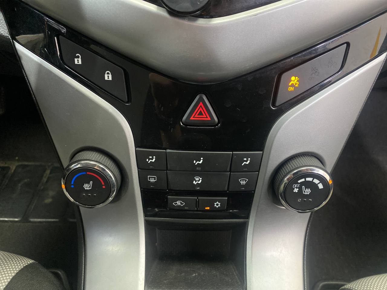 CHEVROLET CRUZE